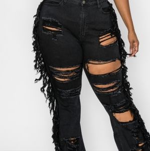 Destroyed Flair Jeans